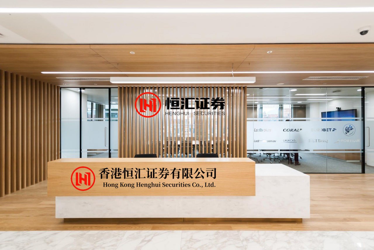 金元速配 王楚钦输球不到12小时，荒唐一幕接连上演，王励勤的担忧不无道理